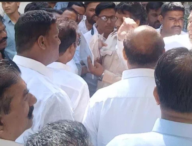 जयपुर में पाली कांग्रेस के पार्षदों का हंगामा, सीपी जोशी ने मिलने से किया इनकार; बोले- प्रदेशाध्यक्ष से मिलिए