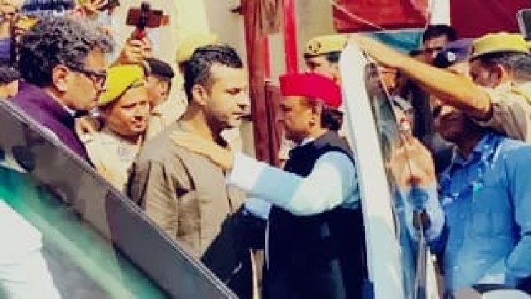 अखिलेश यादव ने जेल में आजम खान से की मुलाकात, 2027 चुनाव को लेकर BJP पर साधा निशाना
